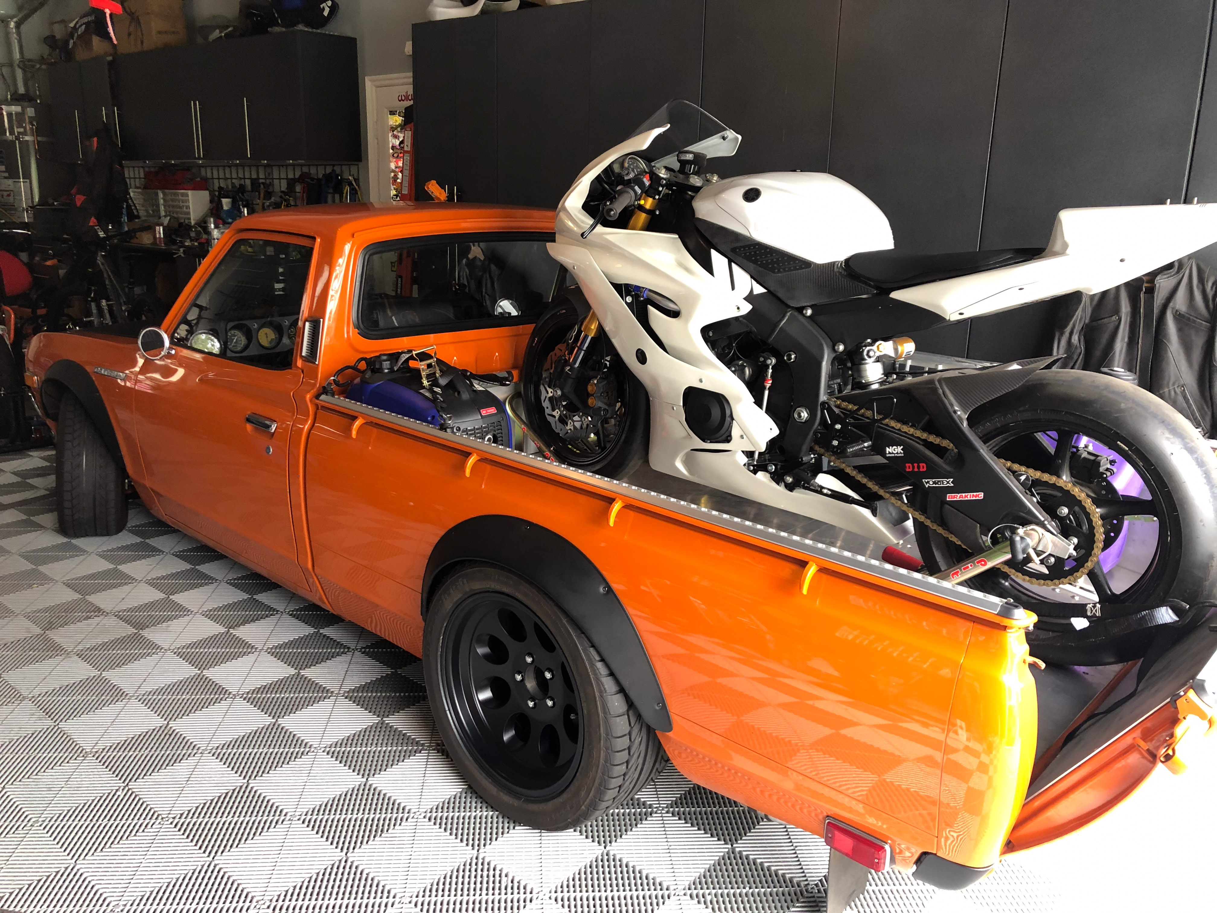 1974 Datsun 620 photo 14