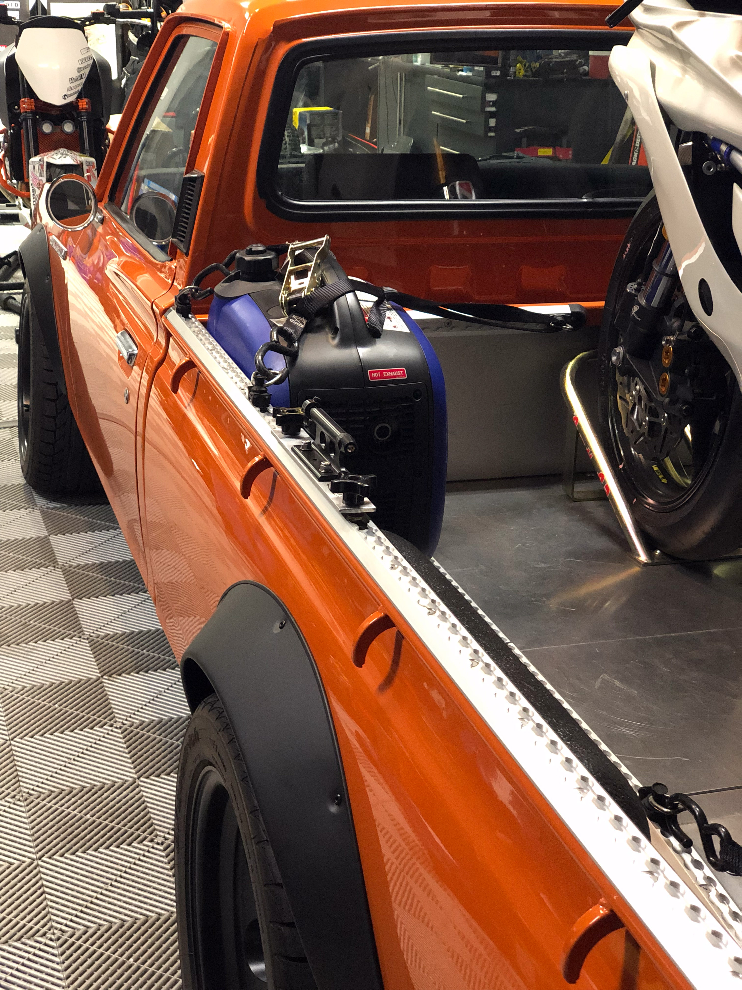 1974 Datsun 620 photo 18