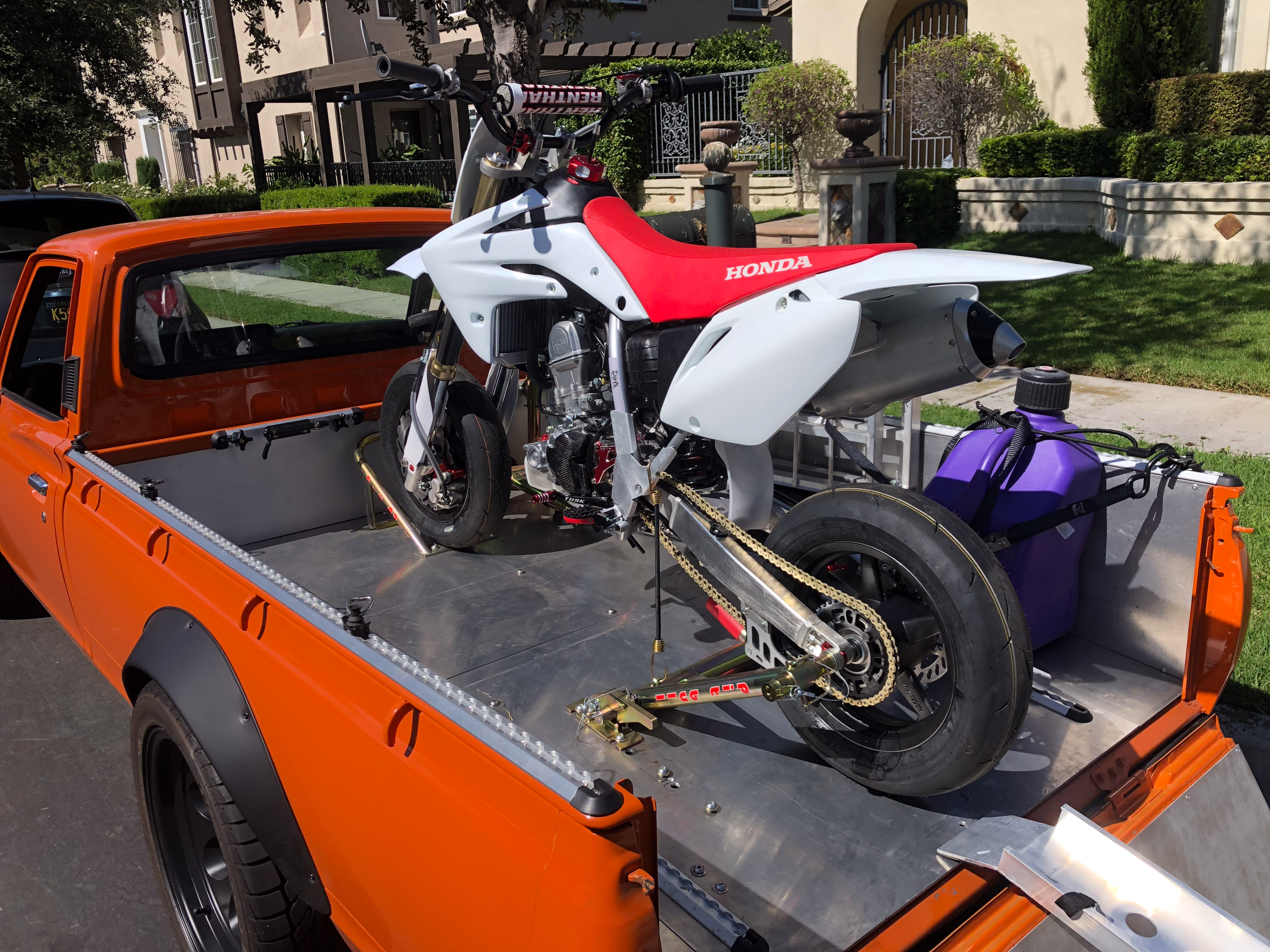 1974 Datsun 620 photo 26