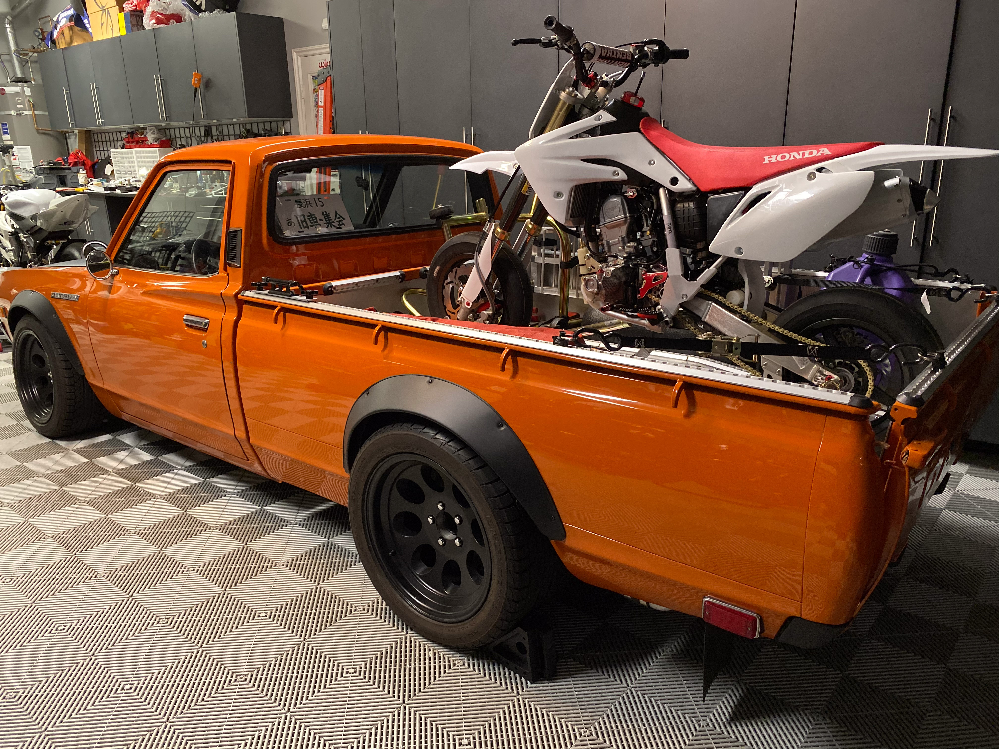 1974 Datsun 620 photo 33