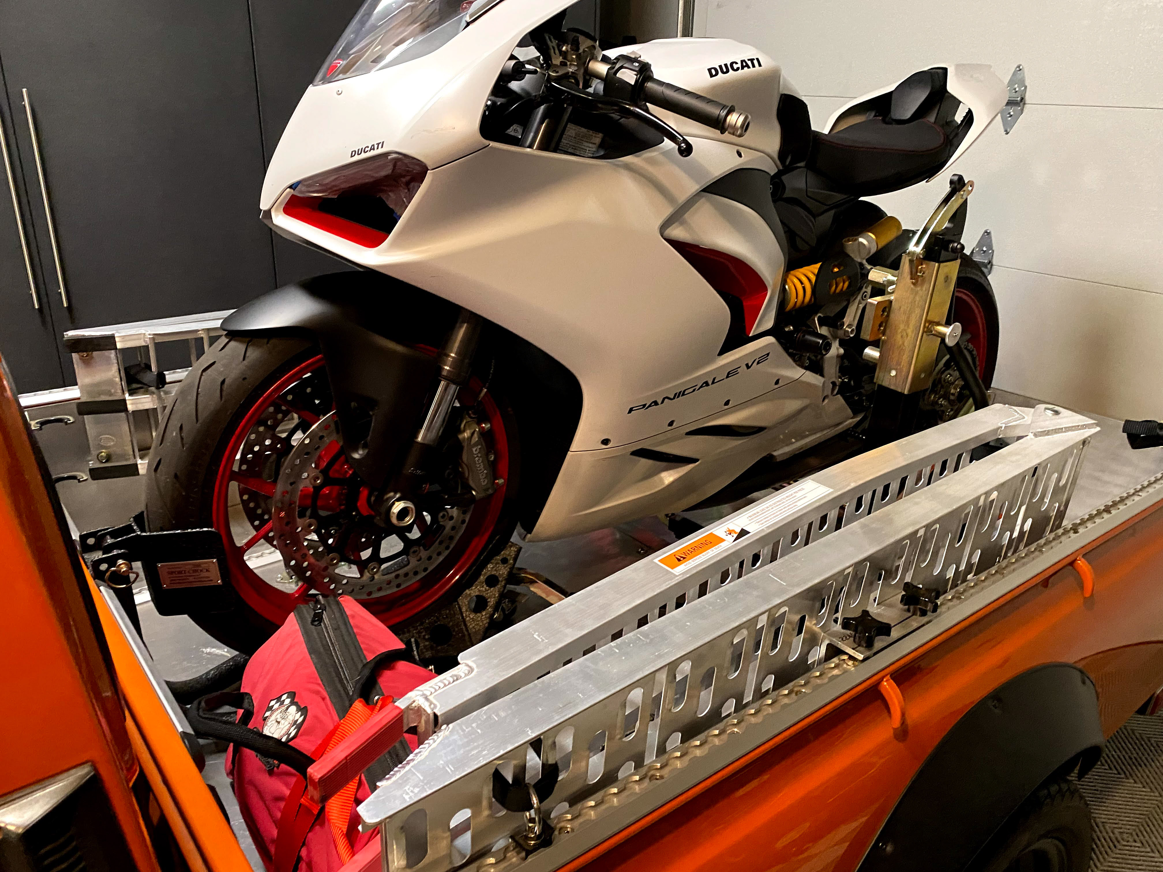 1974 Datsun 620 photo 37