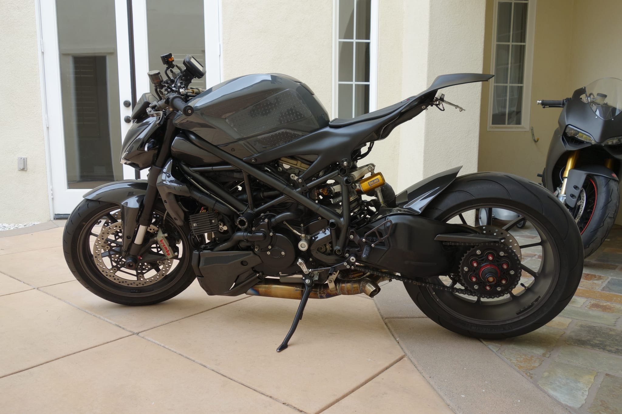 2010 Ducati Streetfighter photo 19