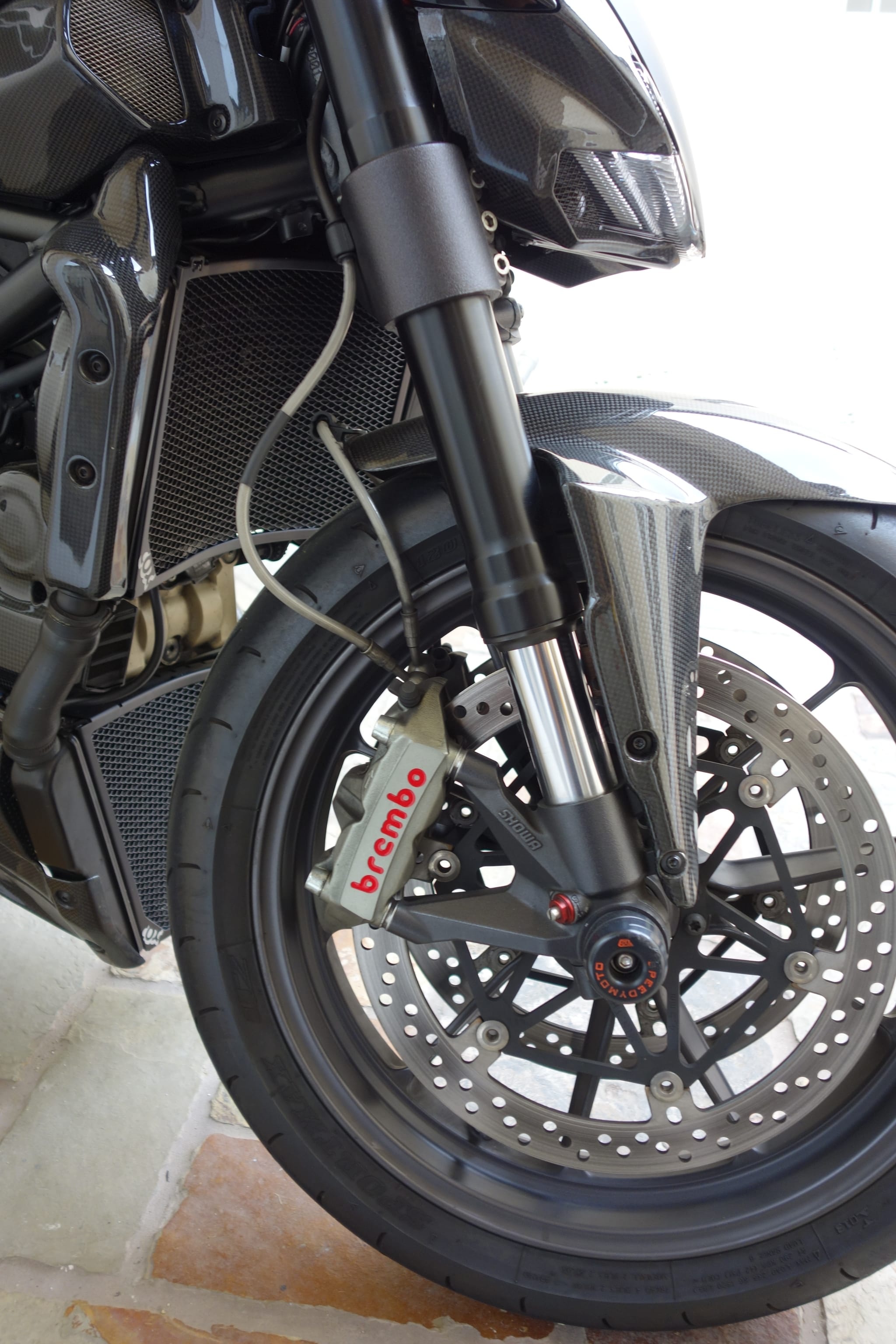 2010 Ducati Streetfighter photo 24