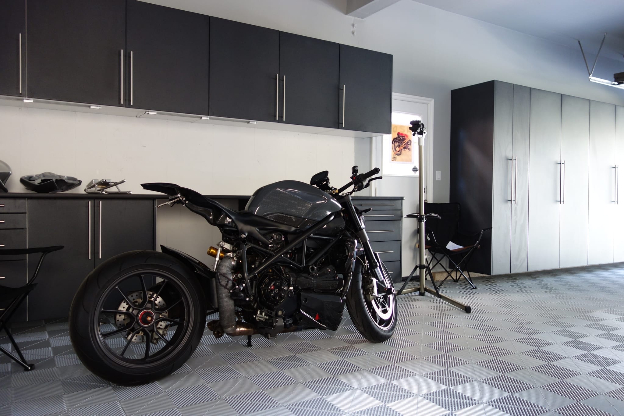 2010 Ducati Streetfighter photo 39