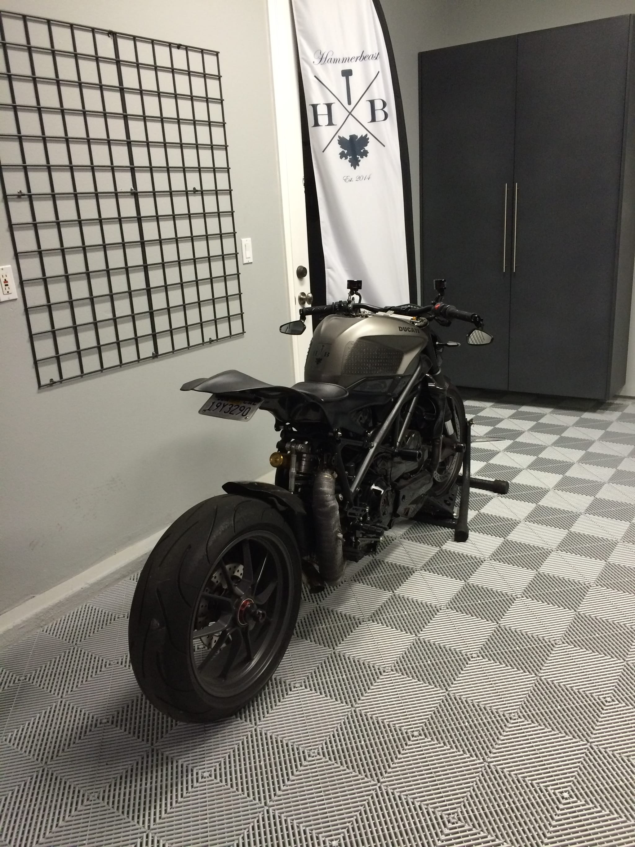 2010 Ducati Streetfighter photo 82