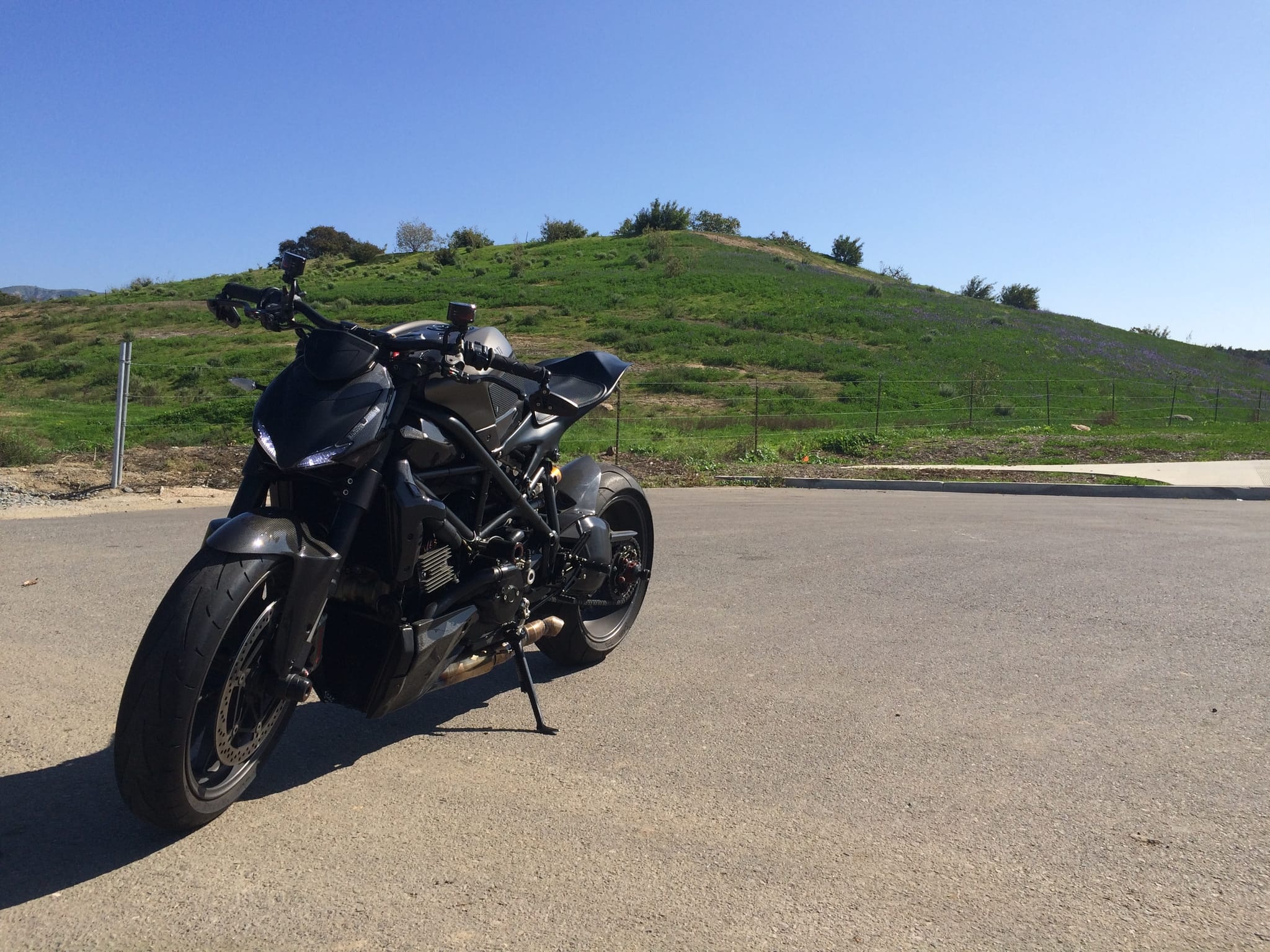 2010 Ducati Streetfighter photo 116