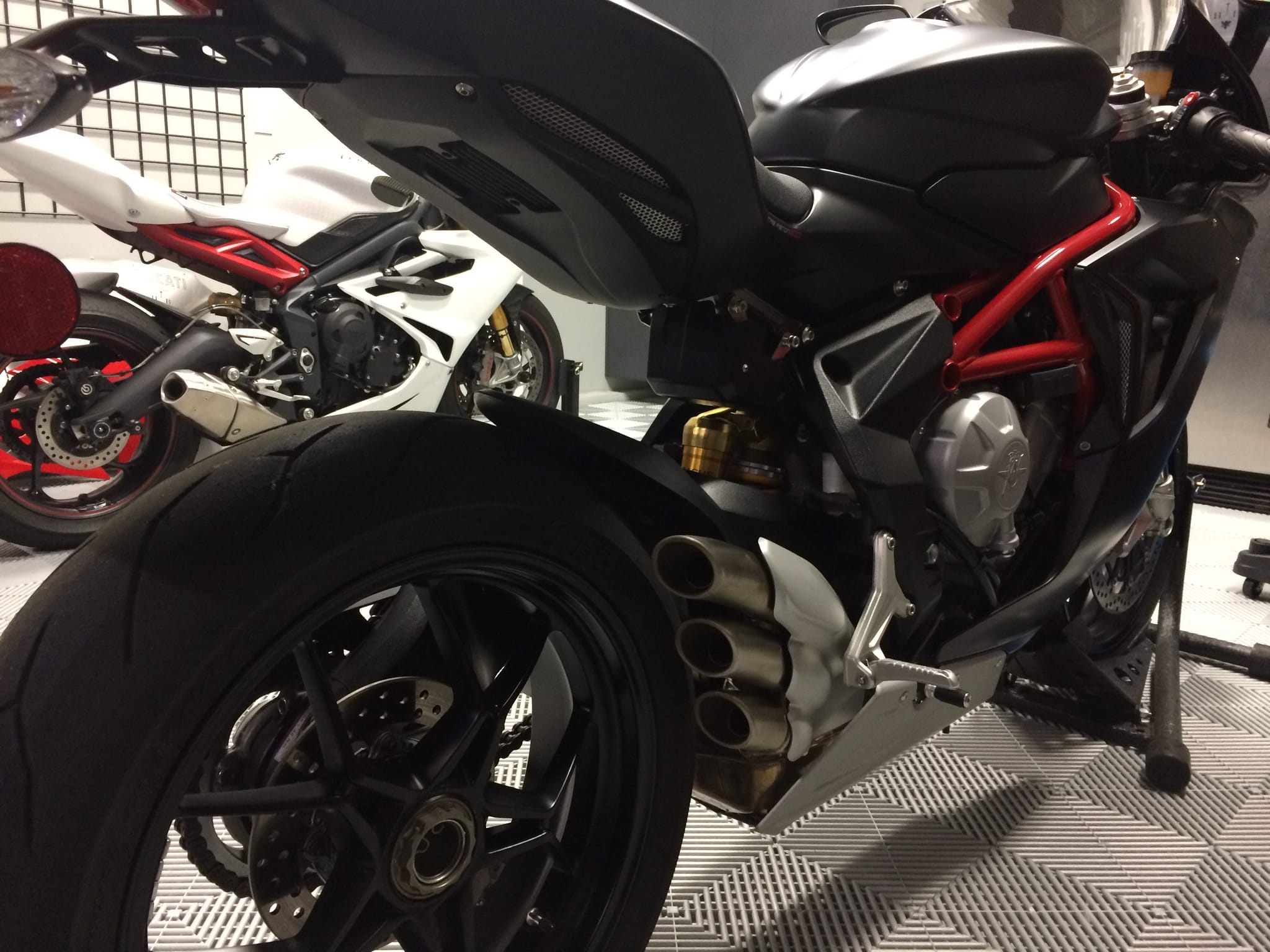 2015 MV Agusta F3 photo 22