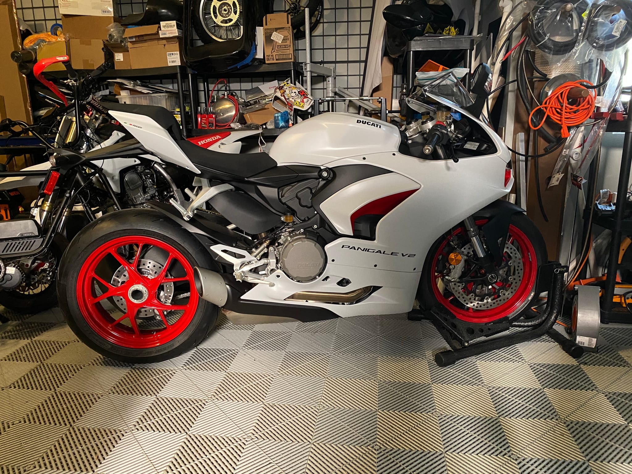 2021 Ducati Panigale V2 photo 1