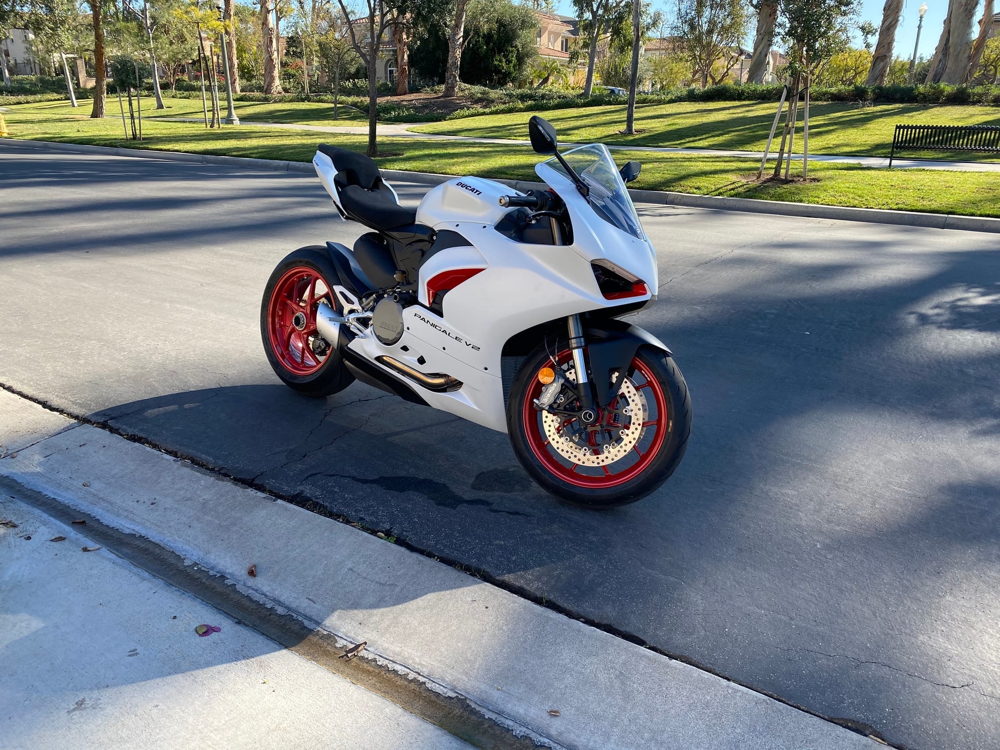 2021 Ducati Panigale V2 photo 17