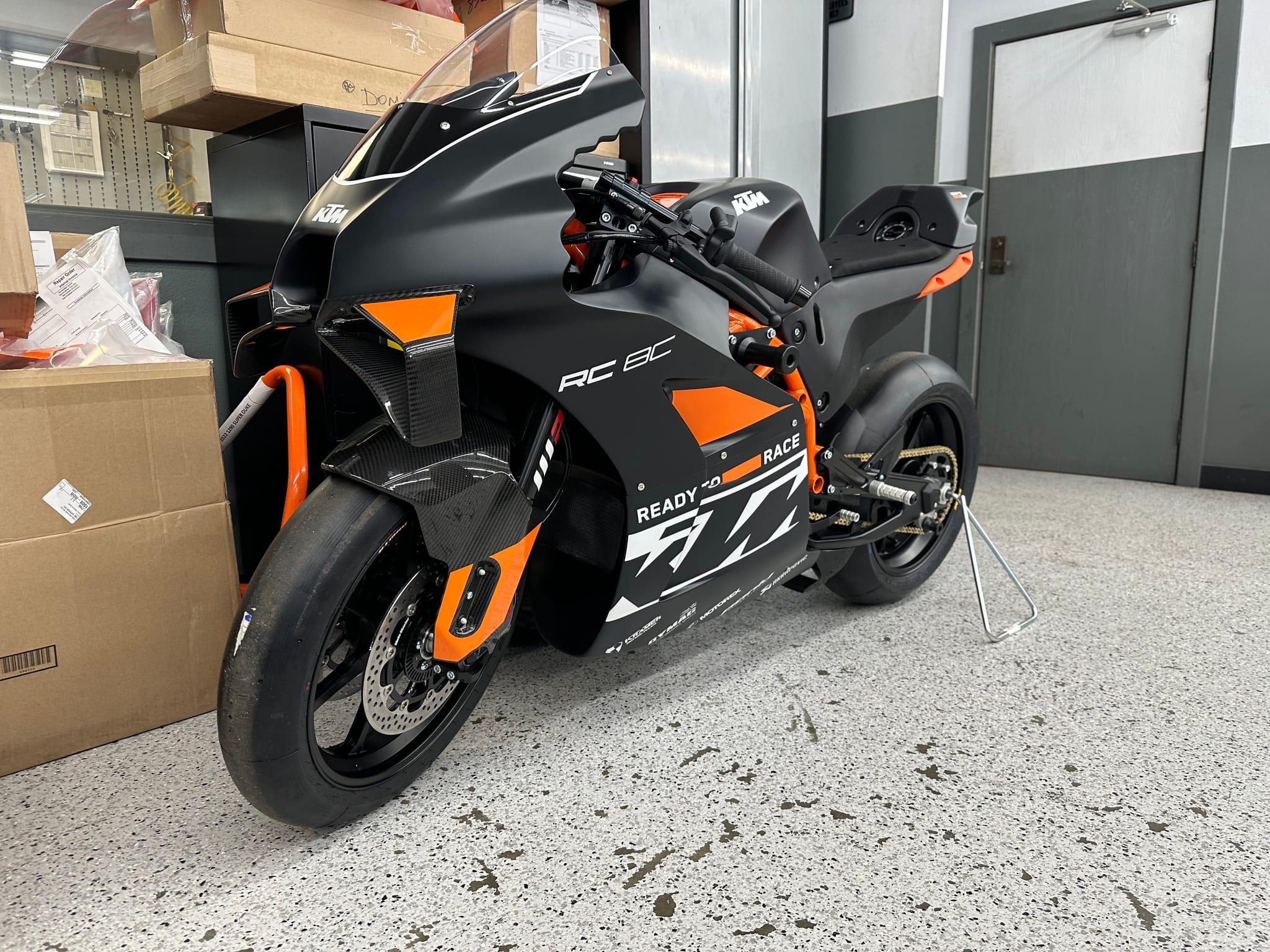 KTM RC8C