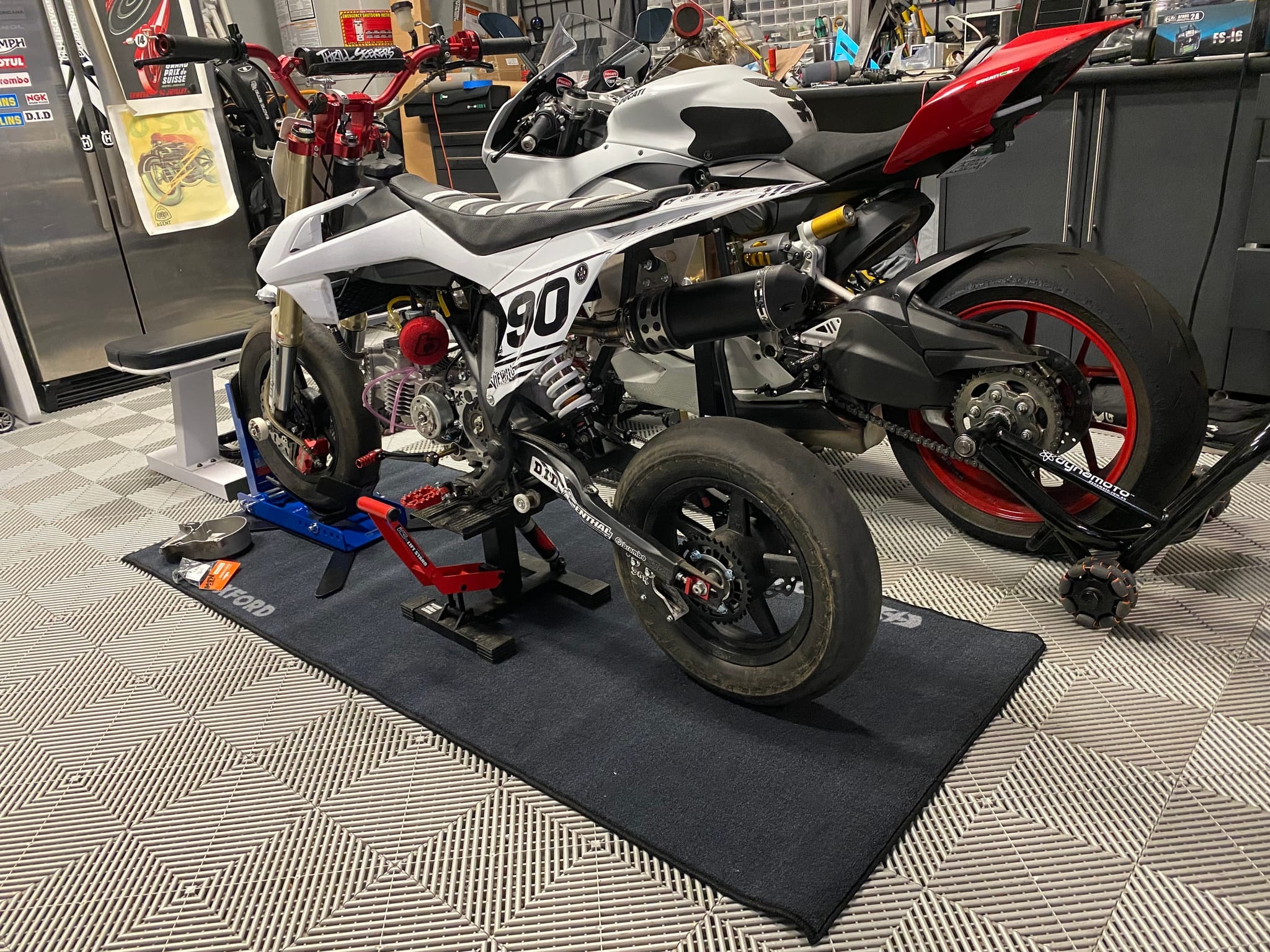 Electric MiniMotard photo 44