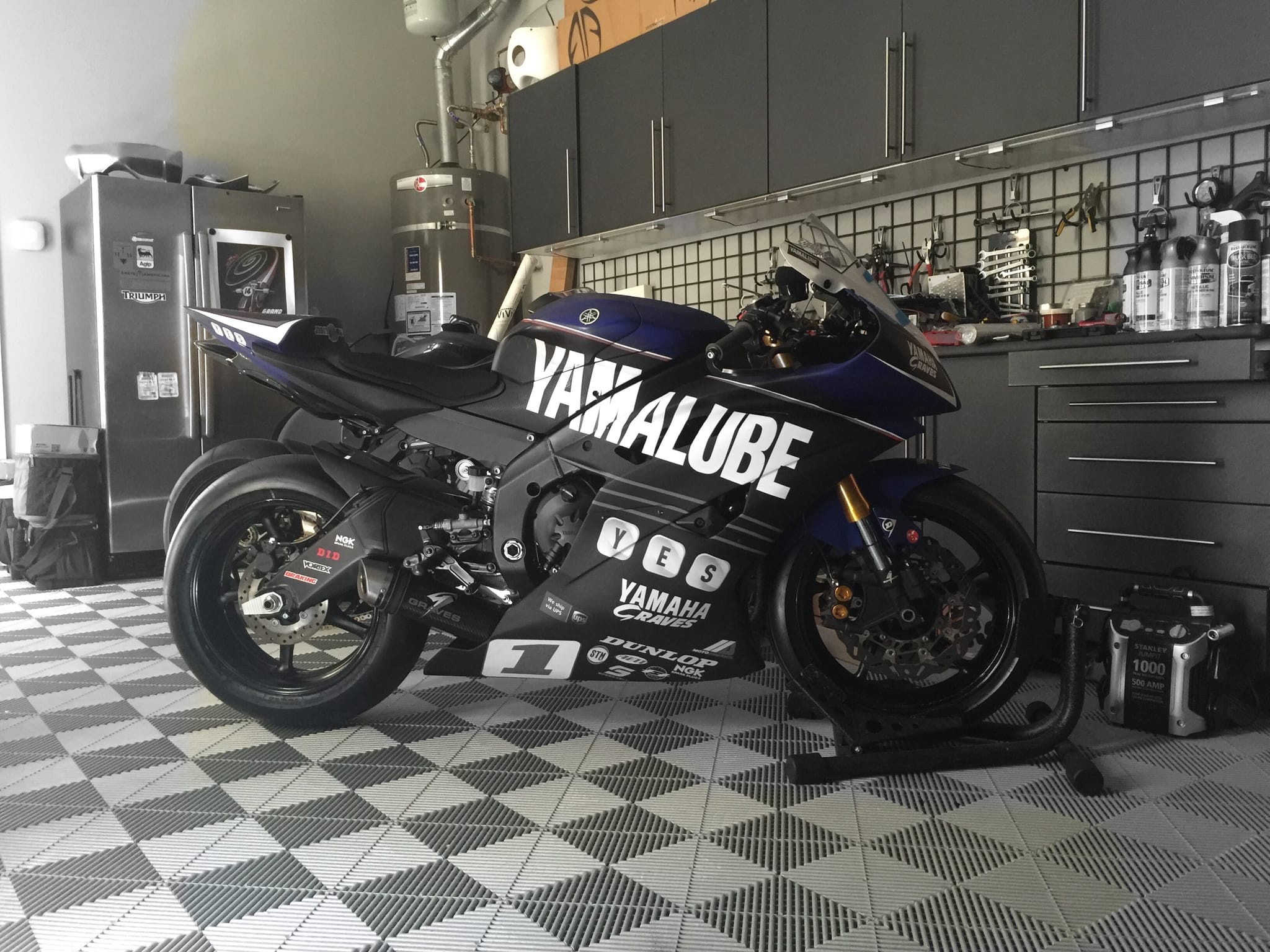 Graves Yamaha R6 — JD Beach #1 photo 7
