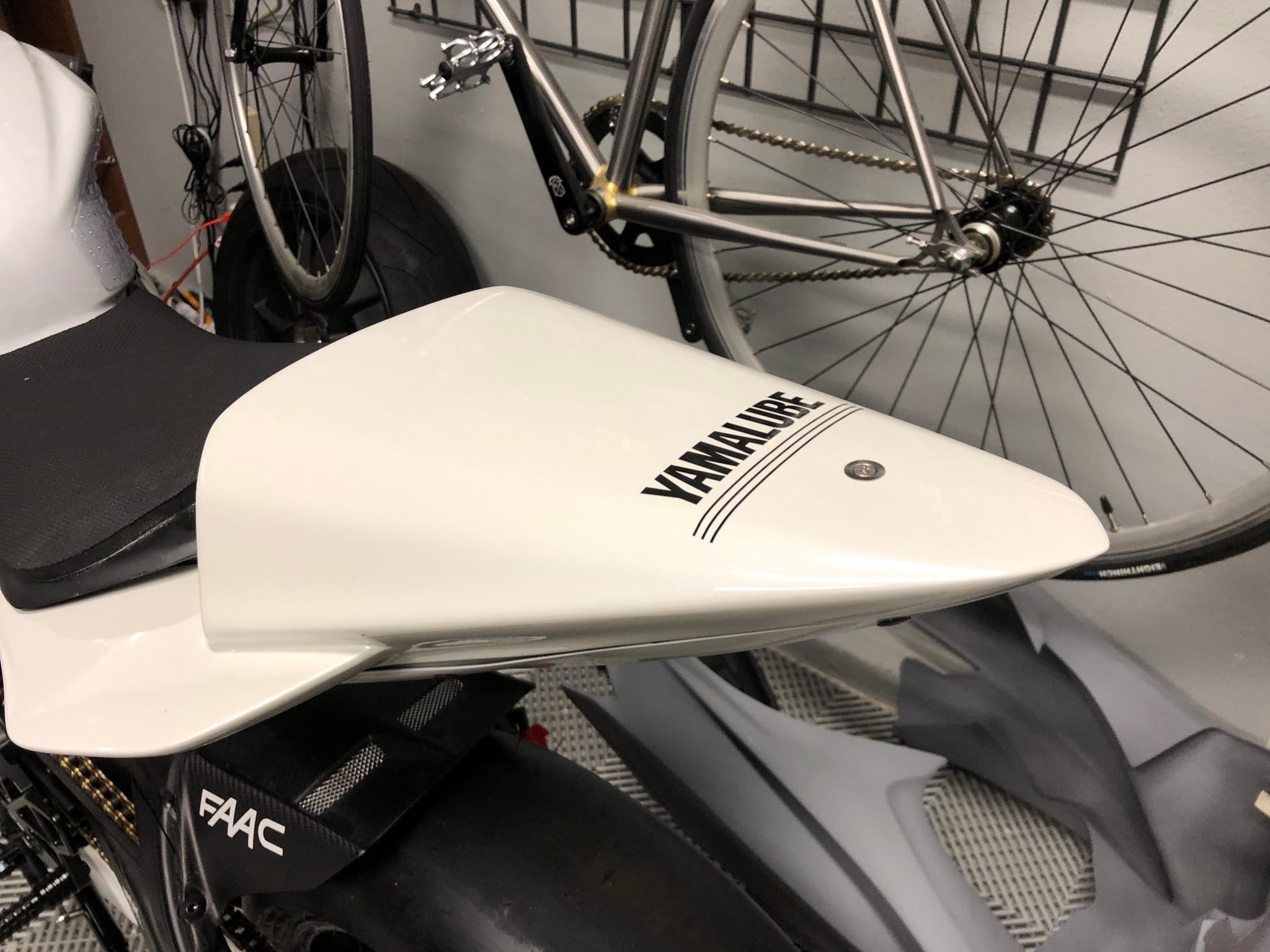 Graves Yamaha R6 — JD Beach #1 photo 18