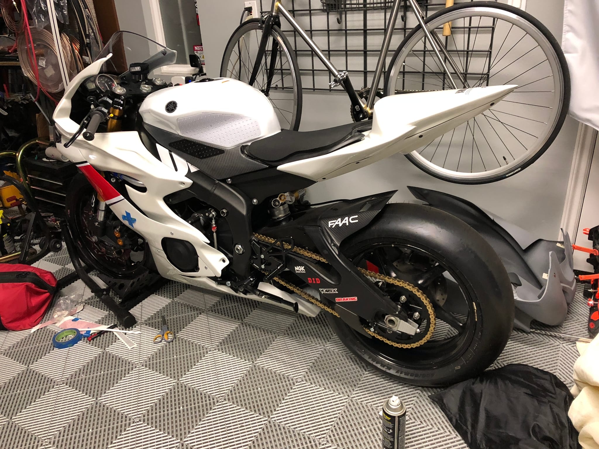 Graves Yamaha R6 — JD Beach #1 photo 21