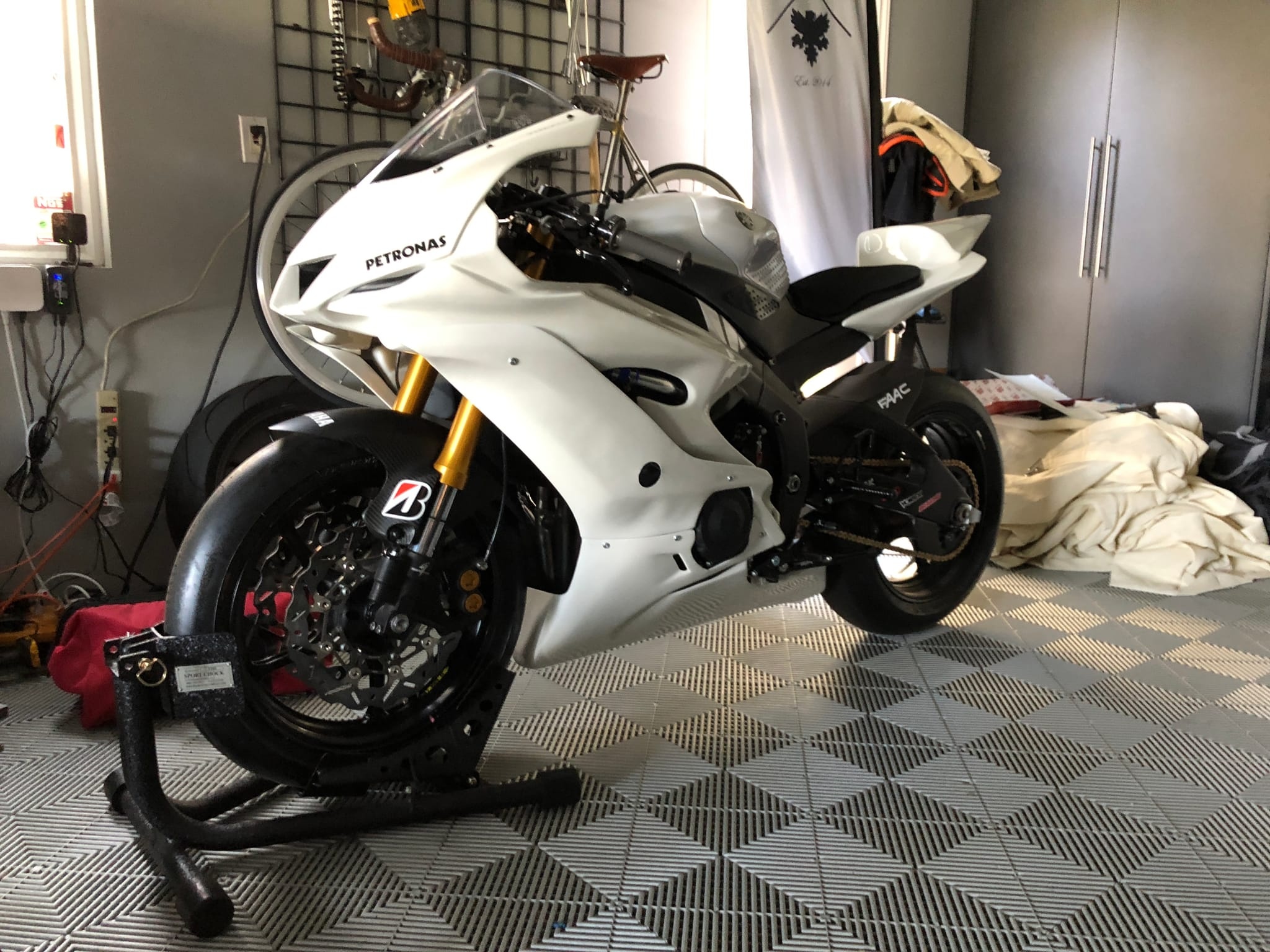 Graves Yamaha R6 — JD Beach #1 photo 22