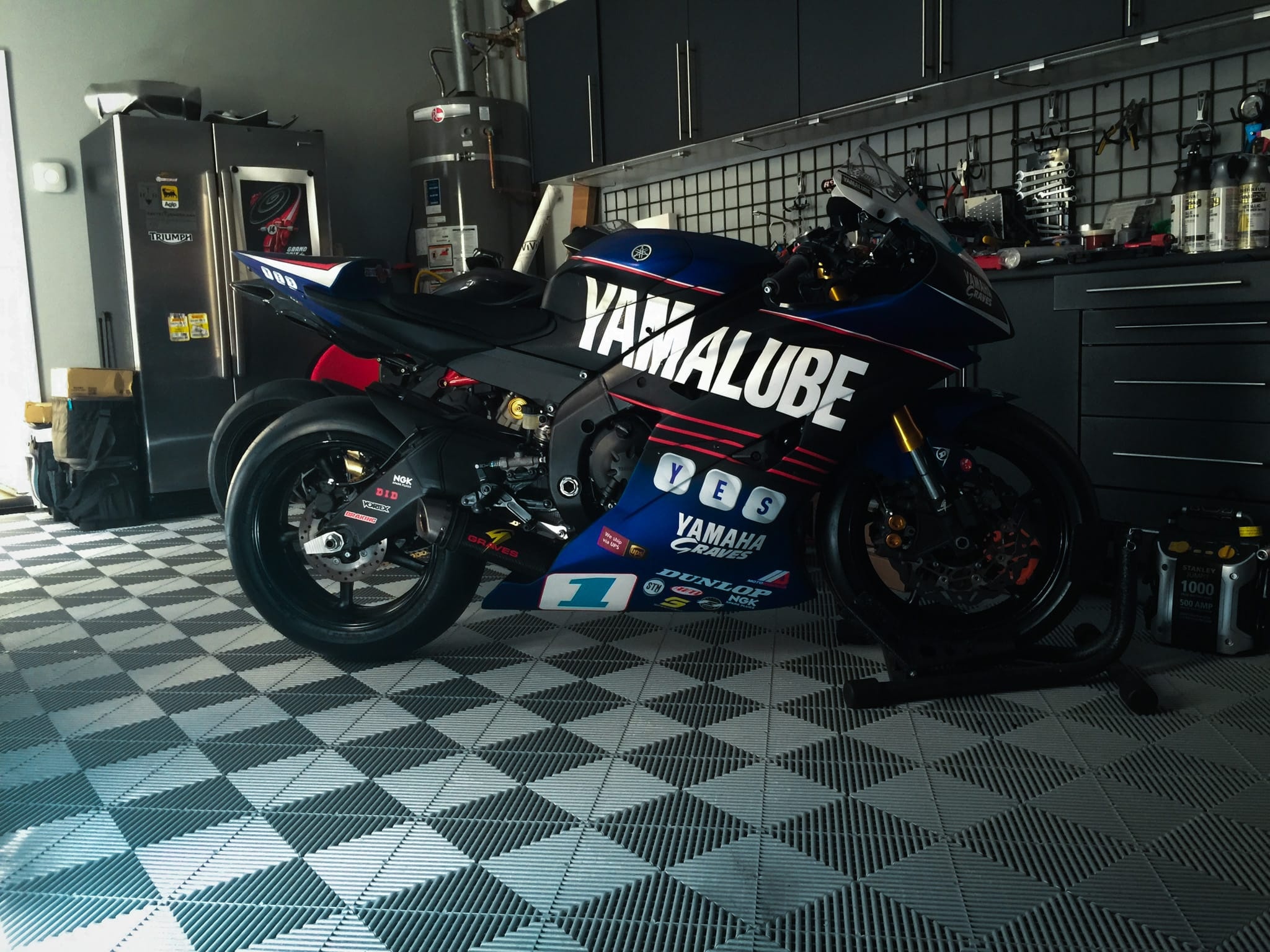 Graves Yamaha R6 — JD Beach #1 photo 40