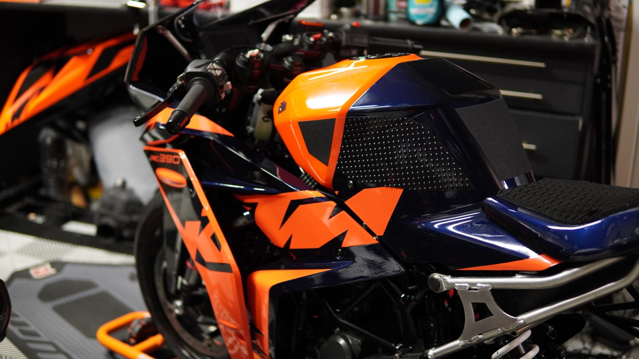 2023 KTM RC390 photo 21