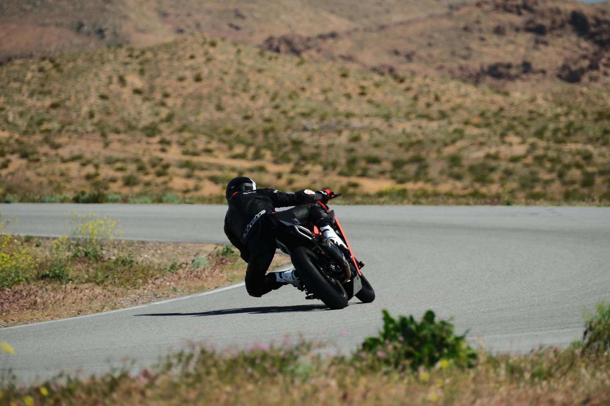 2023 KTM RC390 photo 6