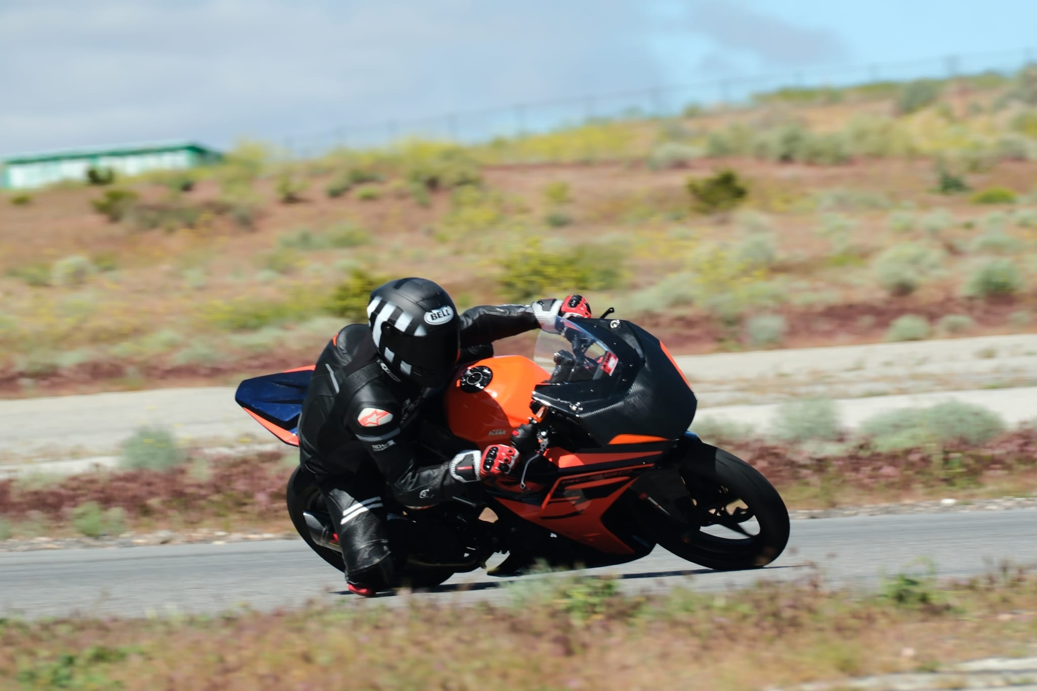 2023 KTM RC390 photo 42