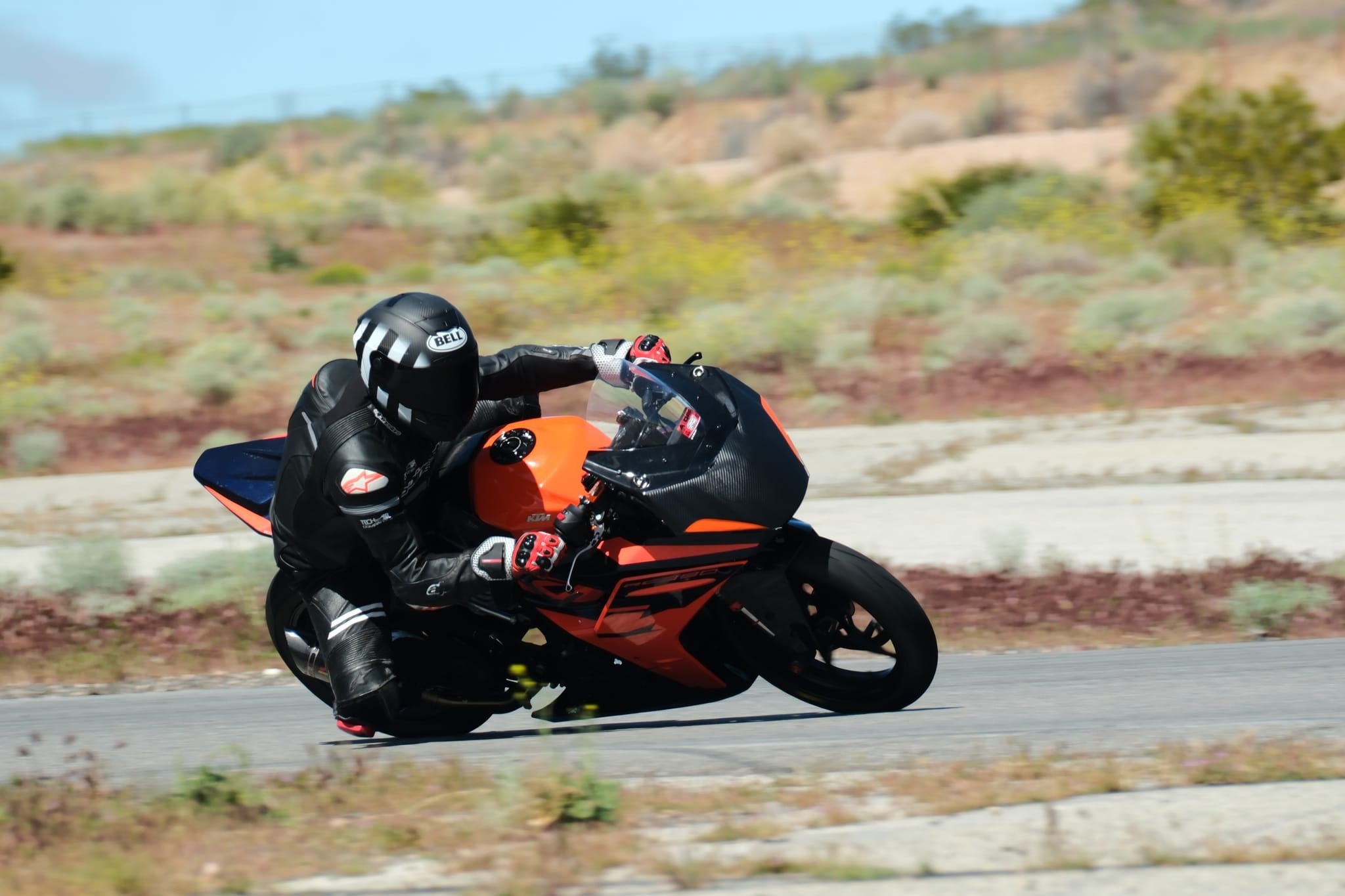 2023 KTM RC390 photo 45