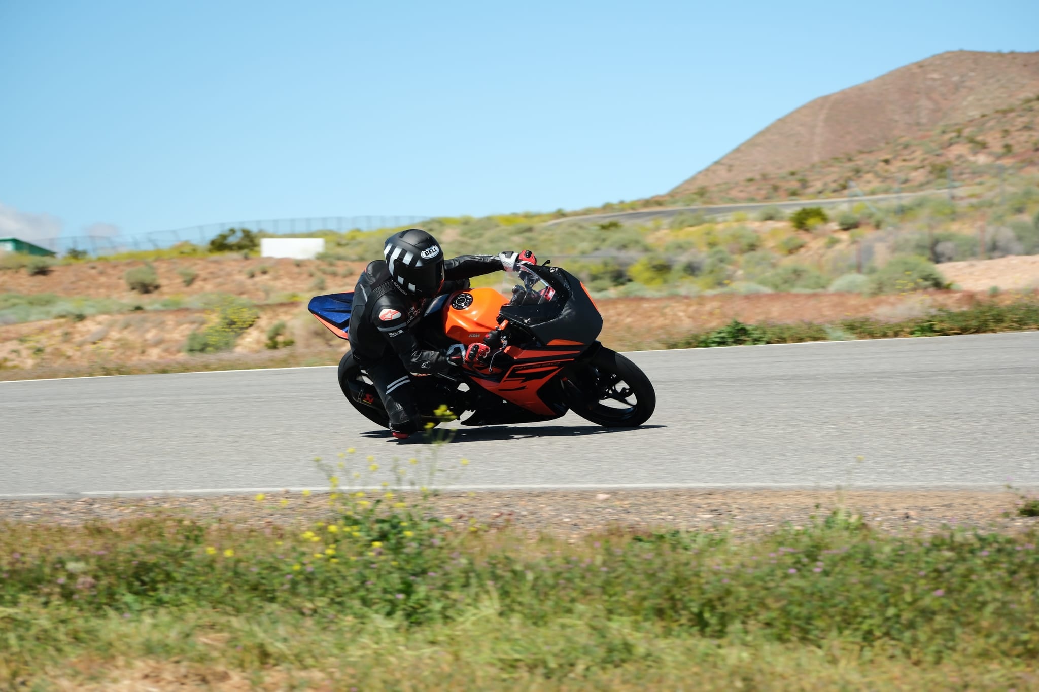 2023 KTM RC390 photo 7