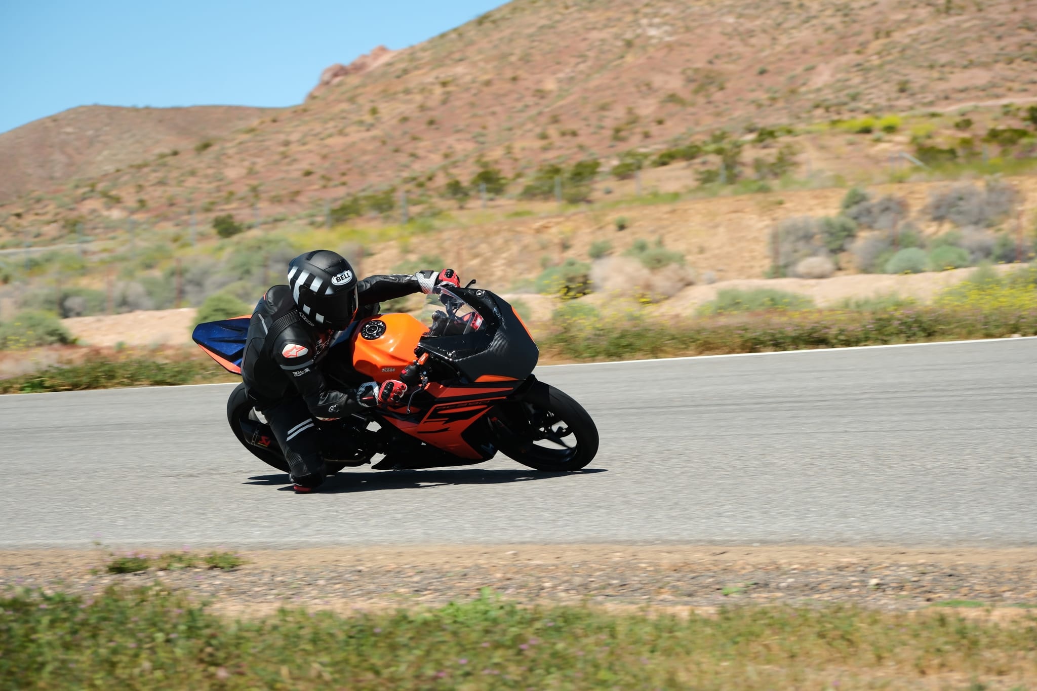 2023 KTM RC390 photo 52