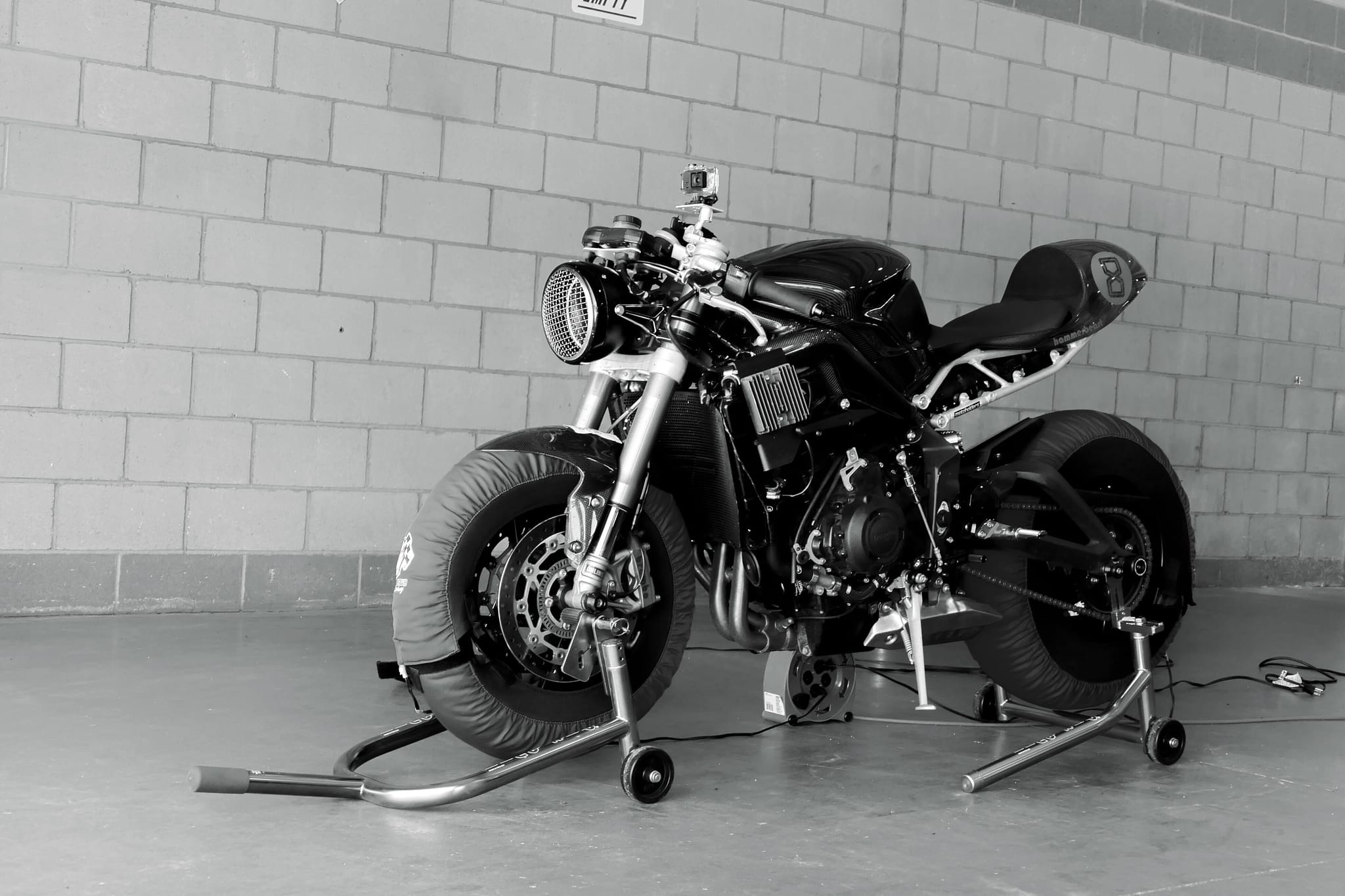 Triumph 675R Cafe Racer