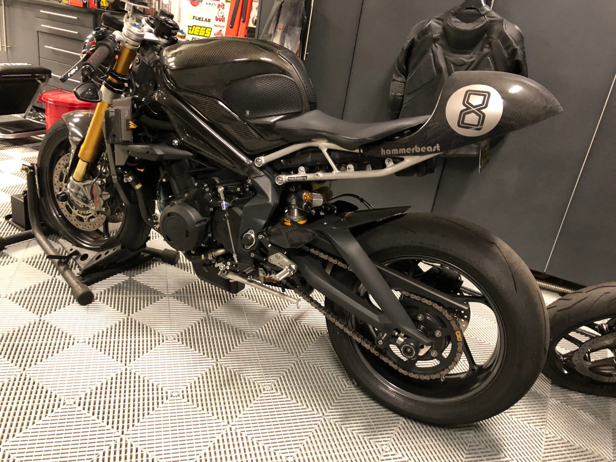 Triumph 675R Cafe Racer photo 17