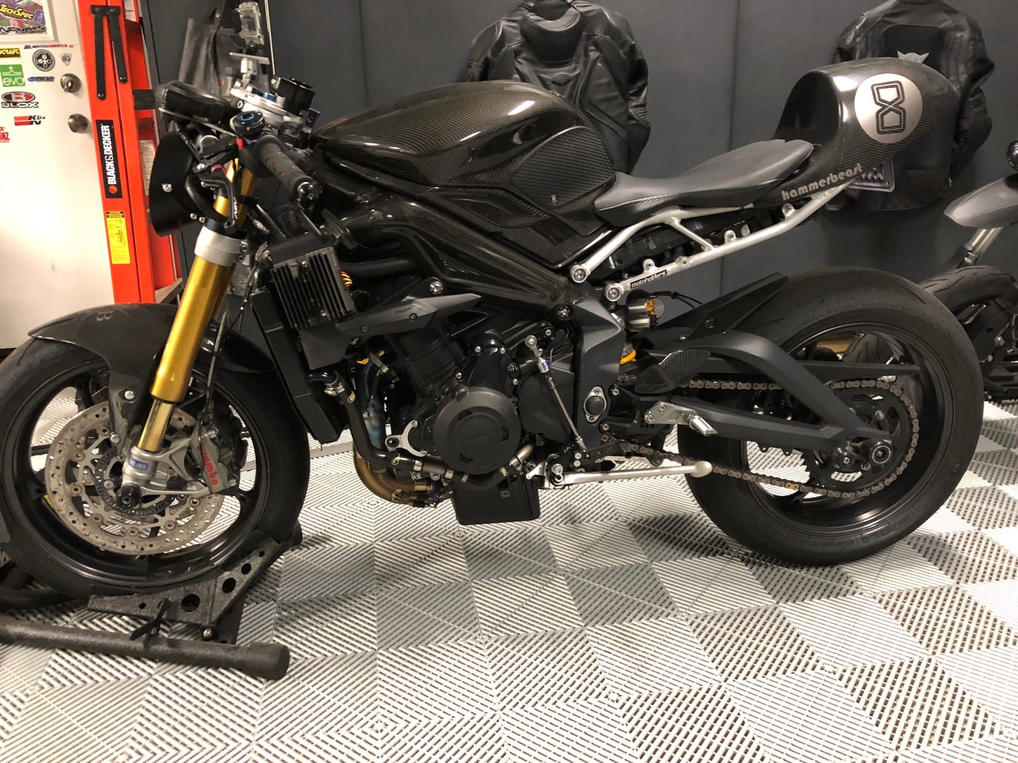 Triumph 675R Cafe Racer photo 21