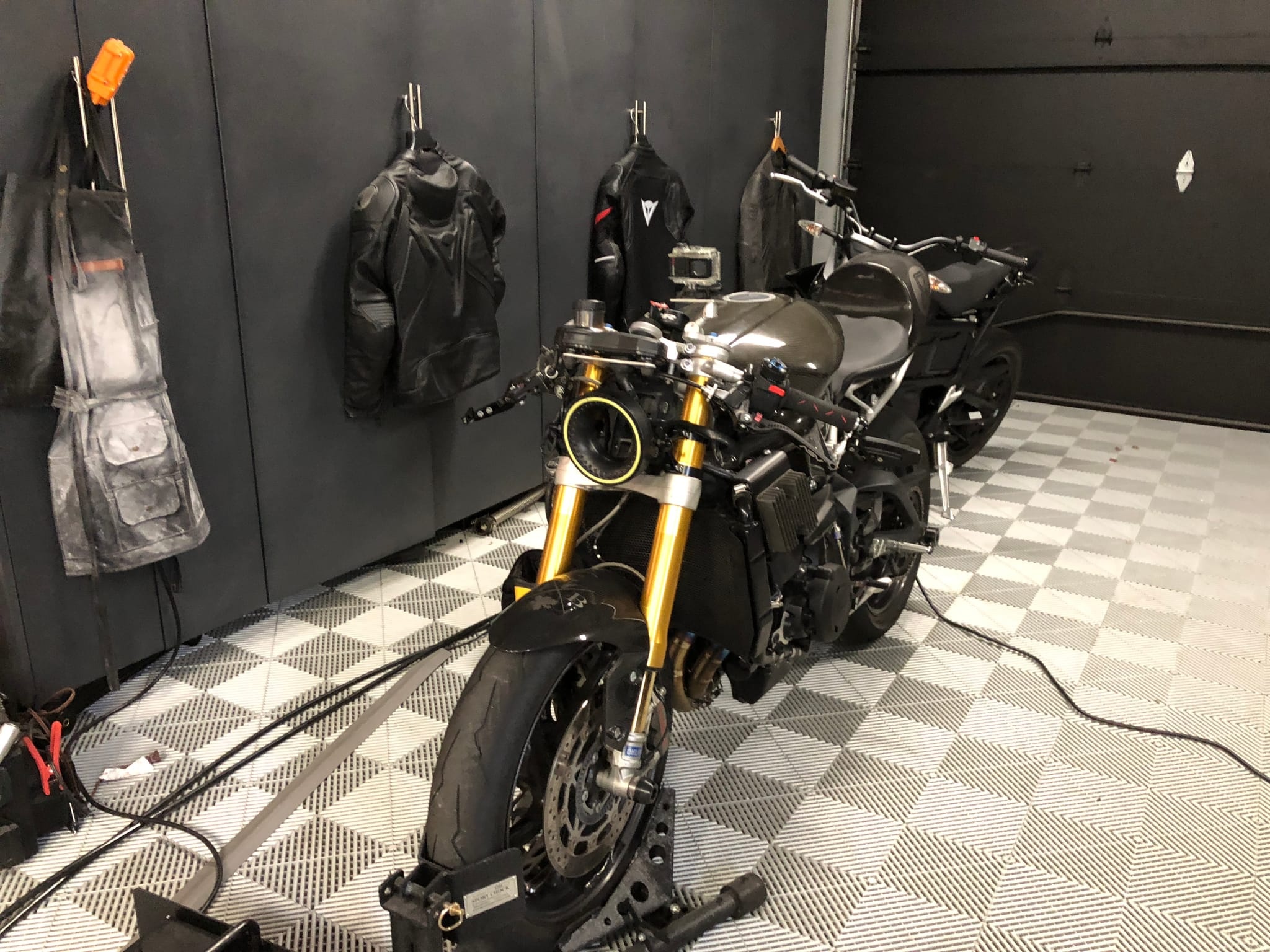 Triumph 675R Cafe Racer photo 24