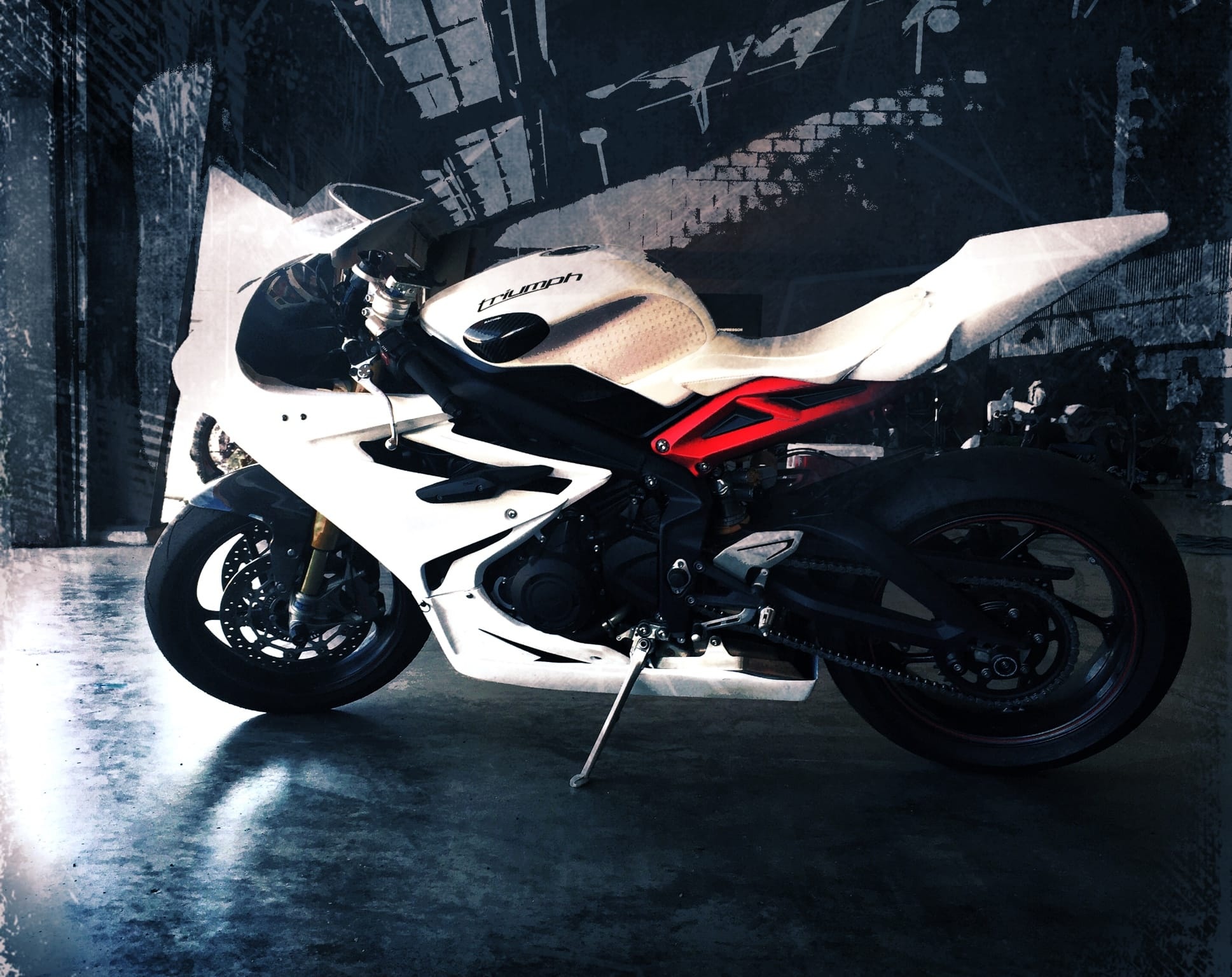 Triumph 675R Cafe Racer photo 51