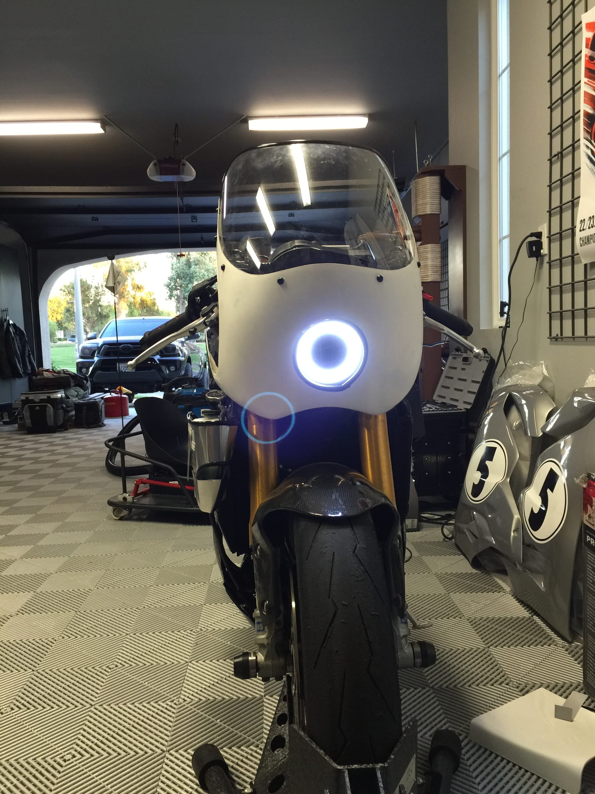 Triumph 675R Cafe Racer photo 59