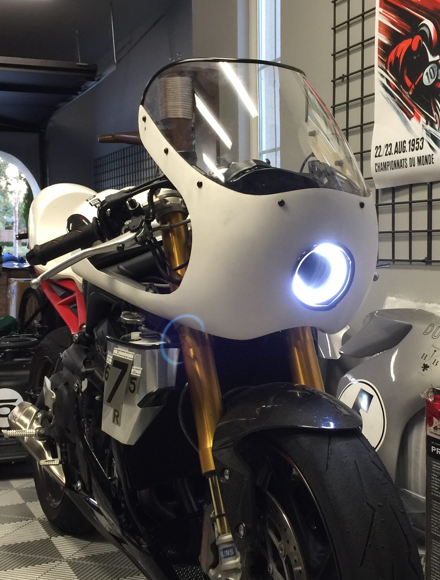 Triumph 675R Cafe Racer photo 63