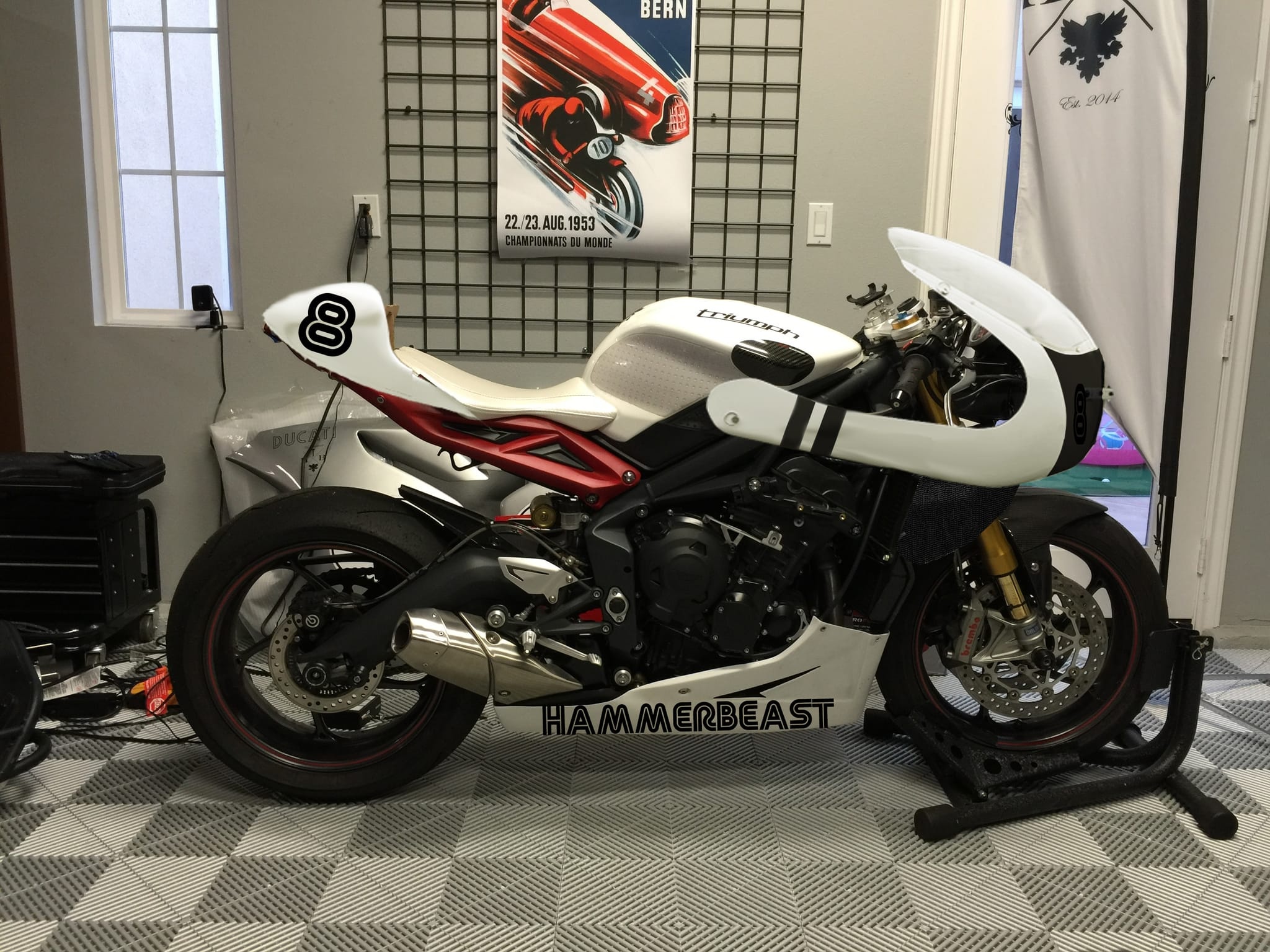 Triumph 675R Cafe Racer photo 121