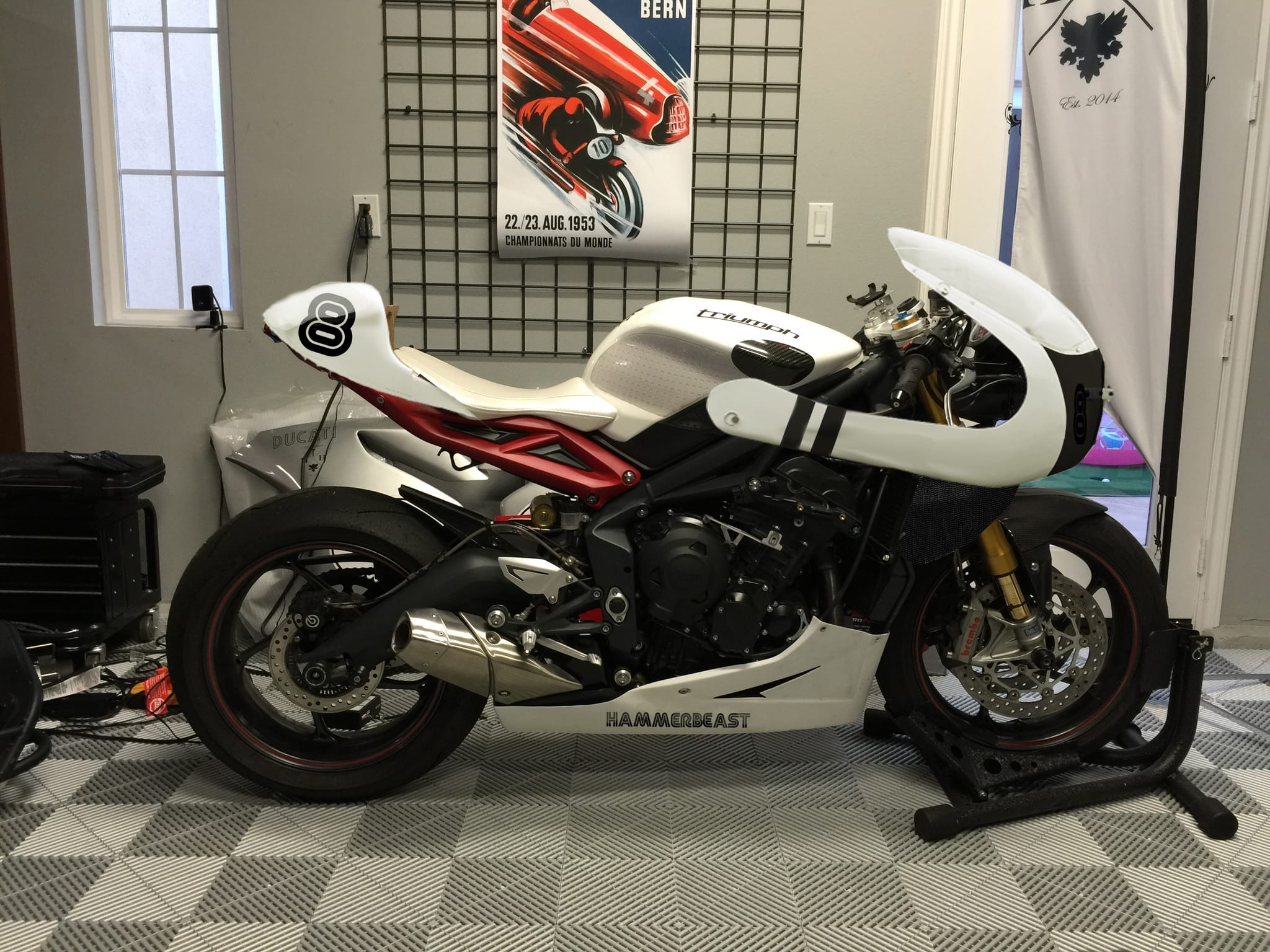 Triumph 675R Cafe Racer photo 122